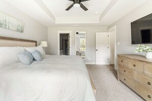 3 bedrooms, iron/ironing board, free WiFi, bed sheets - Magnolia Charm - New Listing in Fairhope - Walk to Mobile Bay (Fairhope)