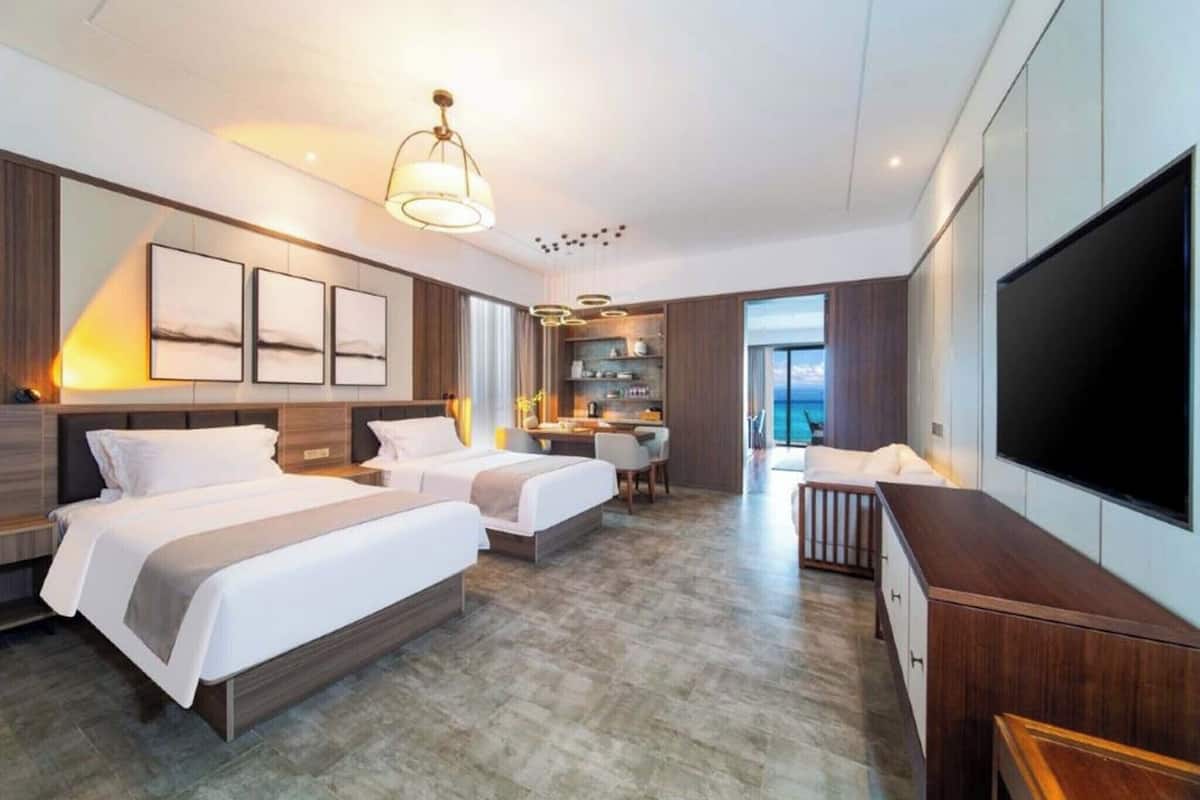 Ropa de cama de alta calidad, cubrecamas y cortinas blackout