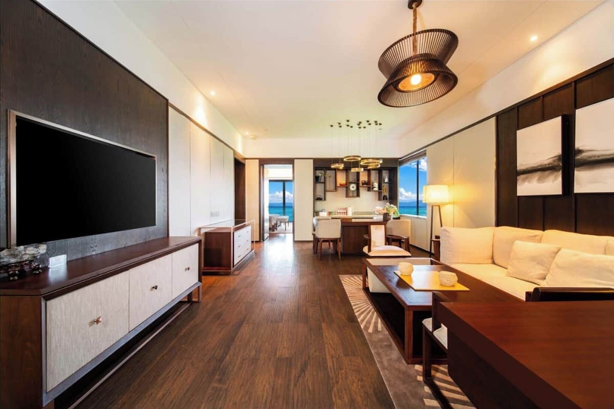 Ropa de cama de alta calidad, cubrecamas y cortinas blackout
