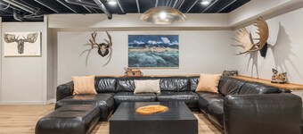 Evergreen Retreat! Luxury Home with Theater