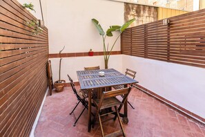 Outdoor dining - p1saamc1140 Close to Sagrada Familia (Barcelona)