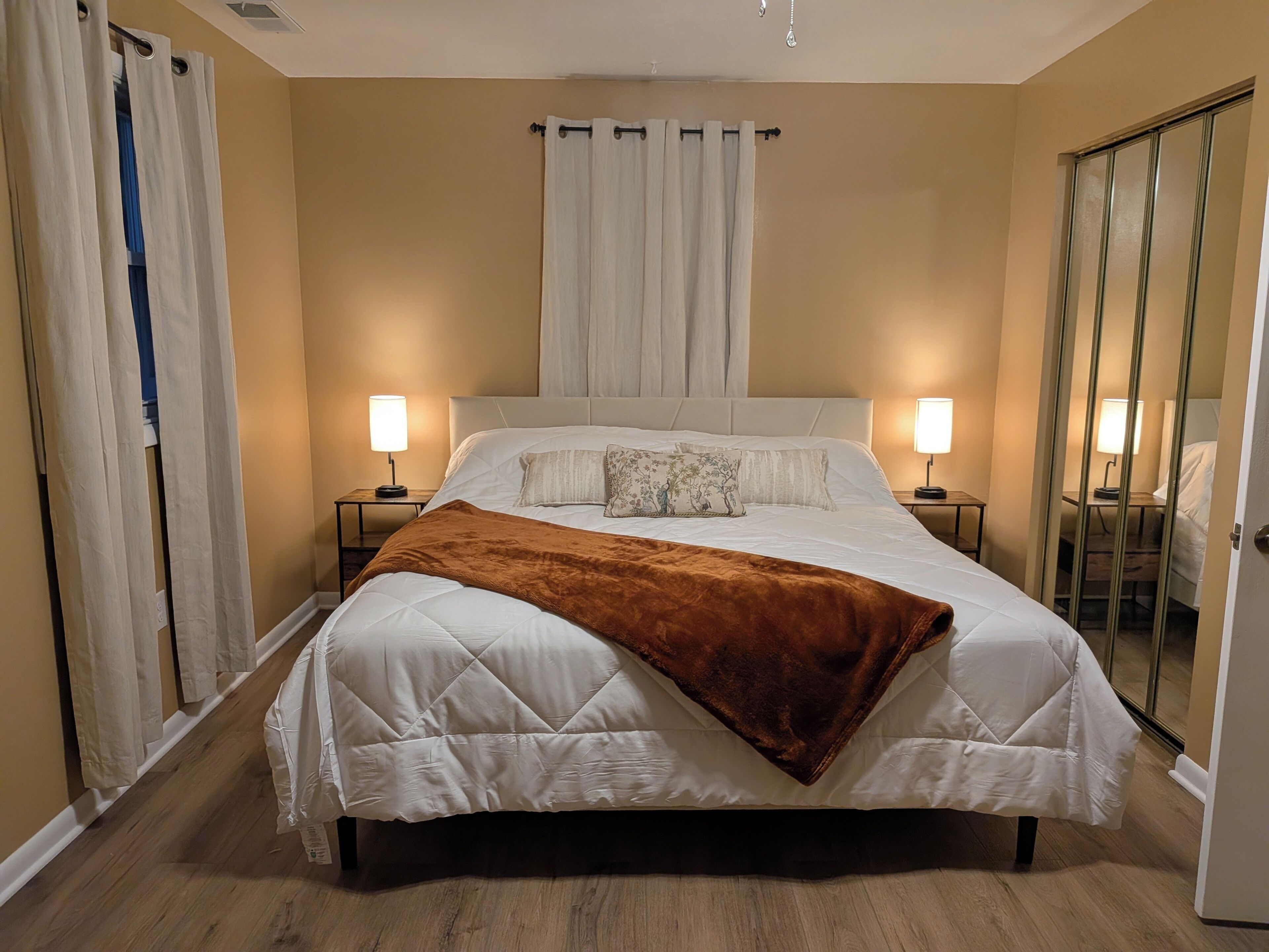 3 chambres, fer et planche à repasser, lit parapluie, Wi-Fi gratuit