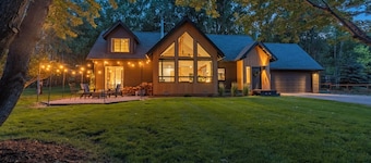 Family Mountain Retreat | Fireplace Home