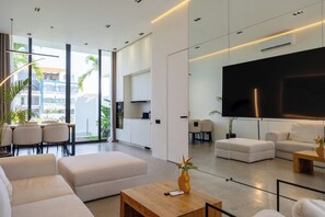 Living area - Five Ocean Residence (Badung)