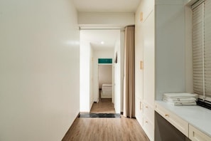 Family Room, City View | Interior - Hanoi Serenity Hotel (Hoan Kiem)