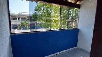 Basic Double Room, Balcony | Interior