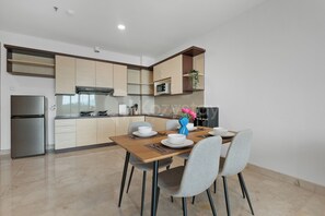 Interior - Girava by Kozystay - Dago (Bandung)