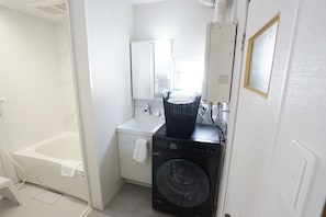 Basic House, 3 Bedrooms, Mountain View | Bathroom - Yukimi Nakafurano (Sorachi-gun,Nakafurano-cho)