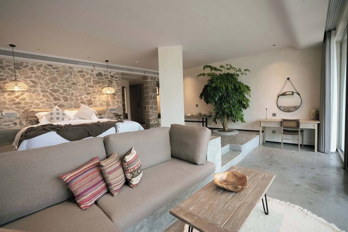 Habitación doble junior, vista al mar | Área de sala de estar | Impresora