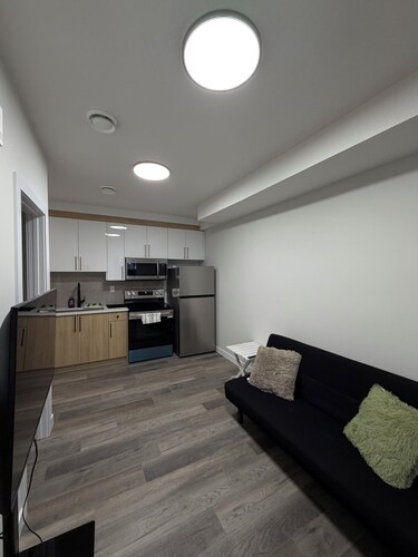 Cozy 2BR Suite Near NAIT | Wi-Fi + Kitchen