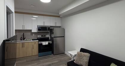 Cozy 2BR Suite Near NAIT | Wi-Fi + Kitchen