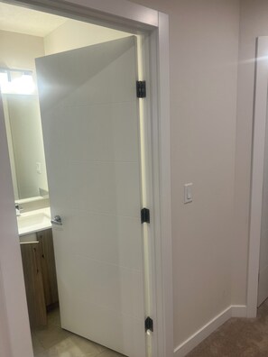 Handtücher, Seife, Toilettenpapier
