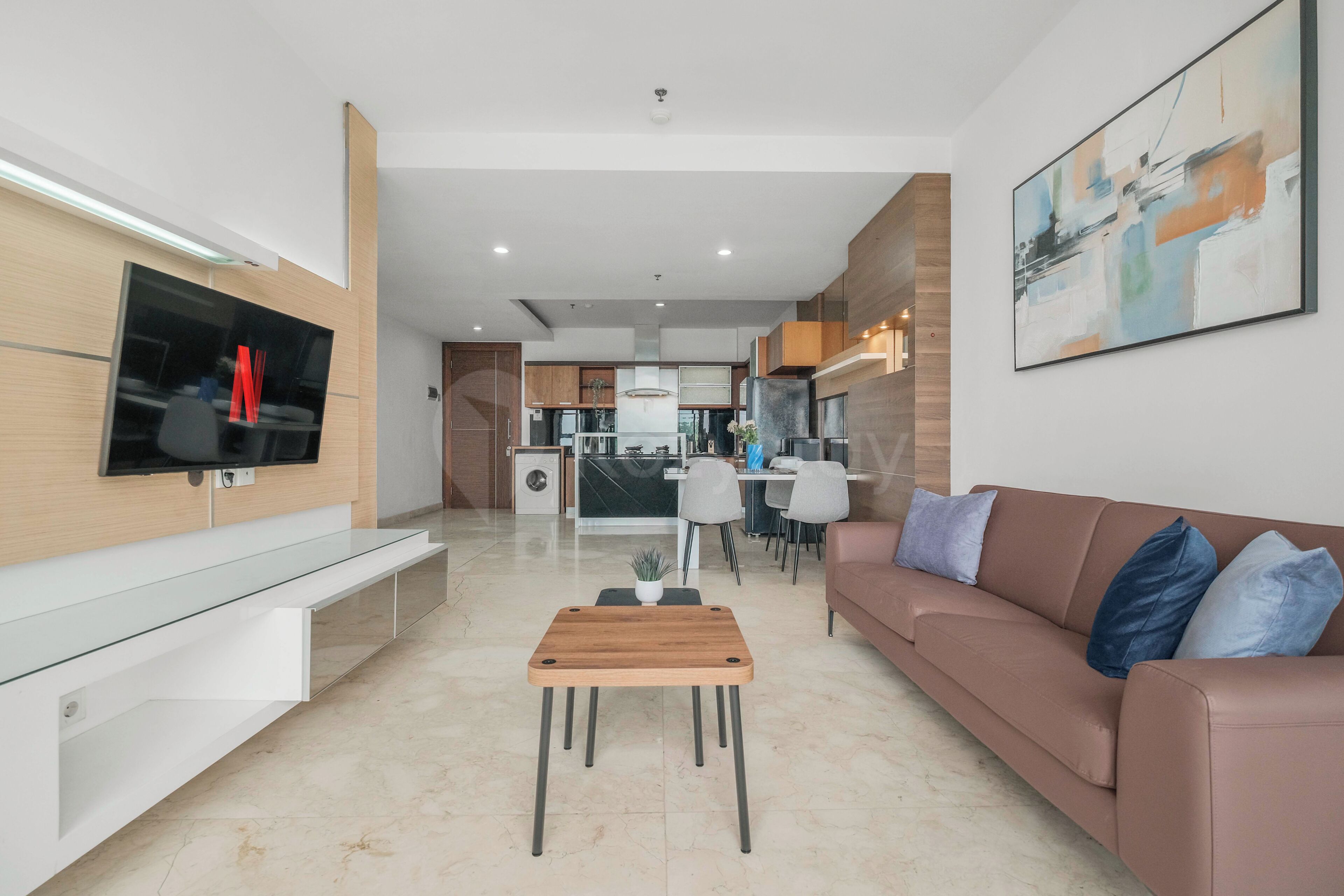 Appartamento, 2 camere da letto, vista città | Area soggiorno | Smart TV 43 pollici con canali via cavo, Netflix, servizi in streaming