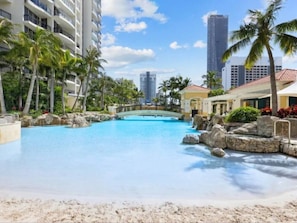 Pool - Luxury 3 Bedroom with Ocean and Hinterland views (Surfers Paradise)