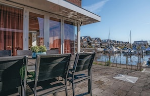 Terrace/patio - Stunning home in Uitgeest with WiFi (Uitgeest)
