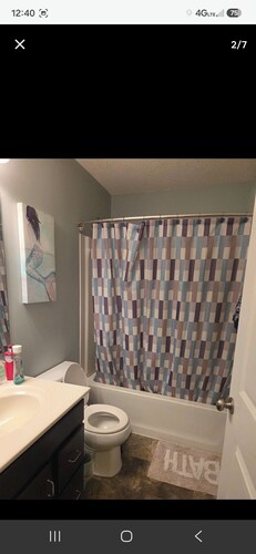 Charming 2-bedroom condo with AC in Batavia