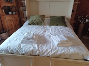 Internet - Le Cocon, (Champery), by Interhome (Champery)