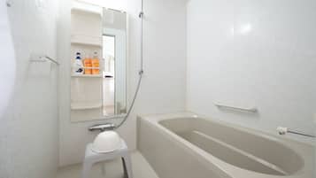 Basic House, 3 Bedrooms, City View | Bathroom