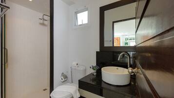 Villa, 3 Bedrooms, Private Pool, Pool View | Bathroom