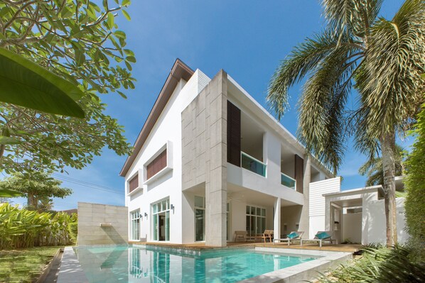 Pool - Private Pool Villa Oxygen Bangtao 3BR (Tambon Choeng Thale)