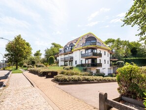 Esterni