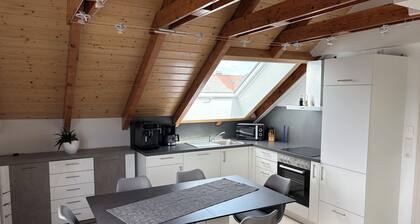 Luxuriöses Appartement mit 2SZ, Balkon und Stellplatz (Wallbox E-Auto)