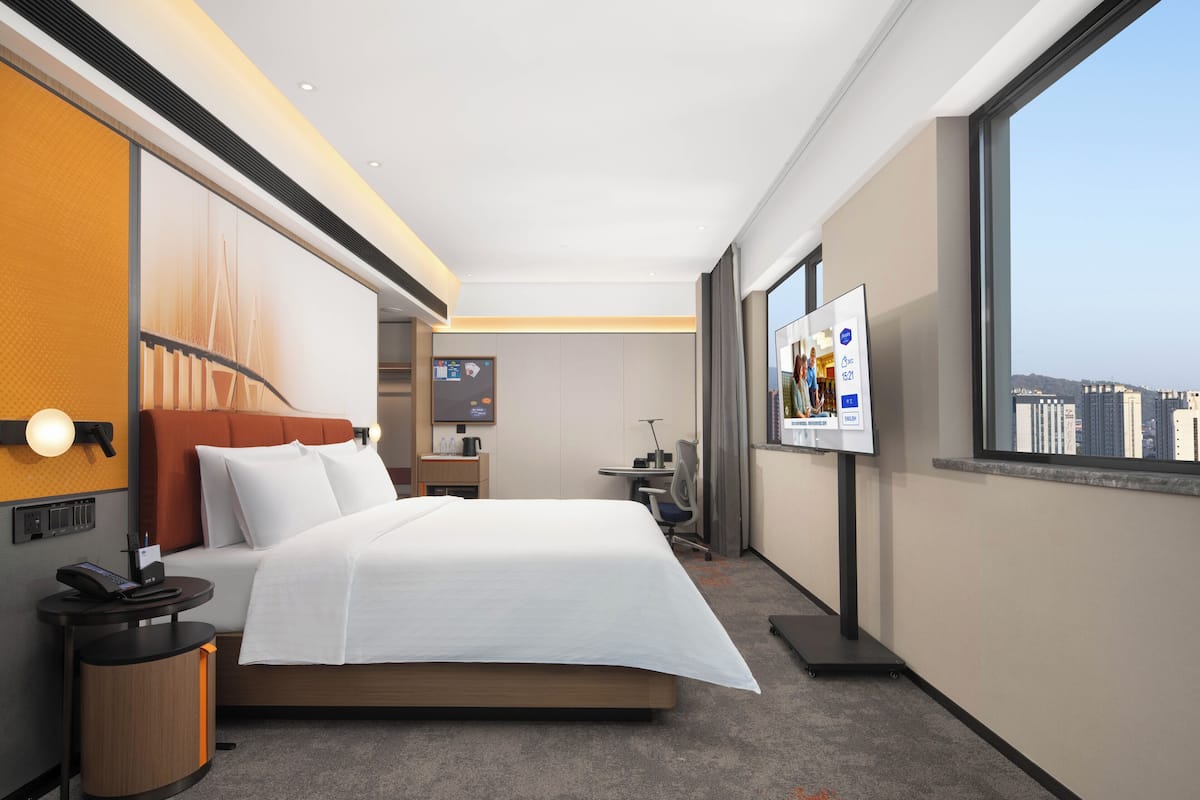 Luxury Single Room
