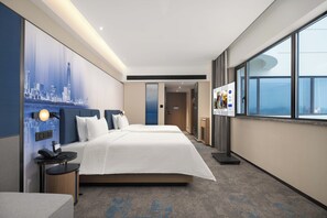 Comfort Double Room, Mountain View | Desk, laptop workspace, free WiFi - Hampton by Ningbo Zhenhai Zhaobaoshan (Ningbo)