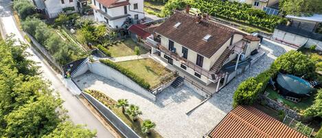 อพาร์ทเมนท์สำหรับครอบครัว, 1 ห้องนอน, ไมโครเวฟ (Sanbaldo 1BR Terrace Apartment Koper) | บริเวณภายนอก