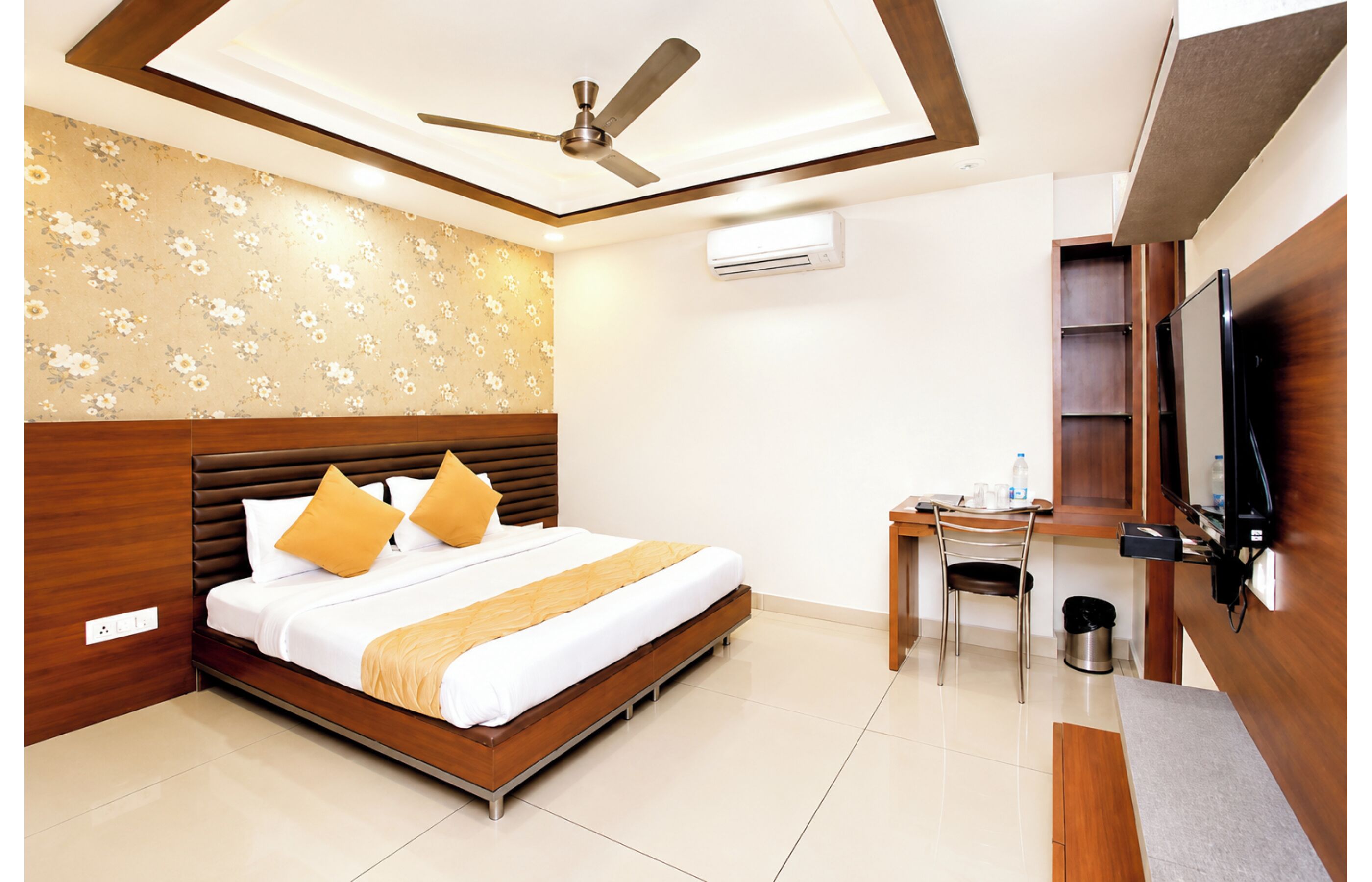 Deluxe Double Room, Multiple Beds, Air conditioning | View from room