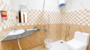 Double Room | Bathroom