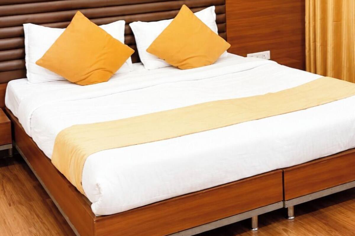 Deluxe Double Room, Air conditioning | View from room