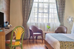 Room - Maanzoni Lodge (Athi River)
