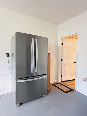 Interior - Cozy 1-bedroom house in peaceful Lawrenceville (Lawrenceville)