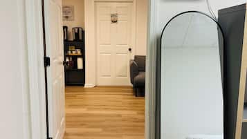 1 bedroom, iron/ironing board, WiFi