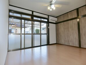 Interior - EASE Takasaki Toyooka (Takasaki)