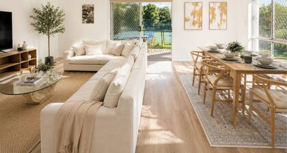 The Dennis Court - Private Tennis Court & Pool