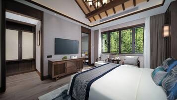 Basic Double or Twin Room, Courtyard View | Desk, WiFi (free)