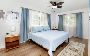 2 bedrooms, travel cot, free WiFi, bed sheets - Kahakai Hale near Historic Pahoa Town (Pāhoa)