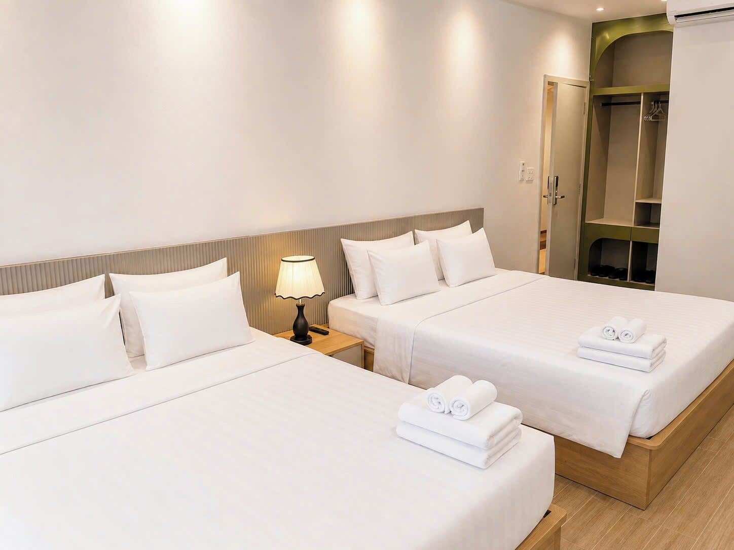 Apartament familiar, vistes parcials a l'oceà | Espai de treball apte per a portàtils i wifi gratuïta 