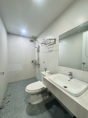 Free toiletries, hair dryer, towels, soap - Blue Hotel & Spa Phu Quoc Sunset Town (Phu Quoc)