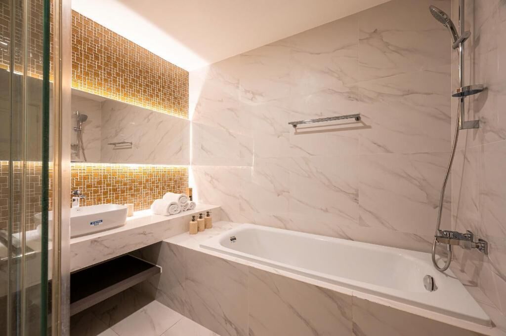 Apartment, Balcony, City View | Bathroom | Slippers