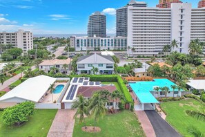 Exterior - Walk to Beach • Heated Pool + EV Charger • Near Las Olas | Dolphin Isles Oasis (Fort Lauderdale)