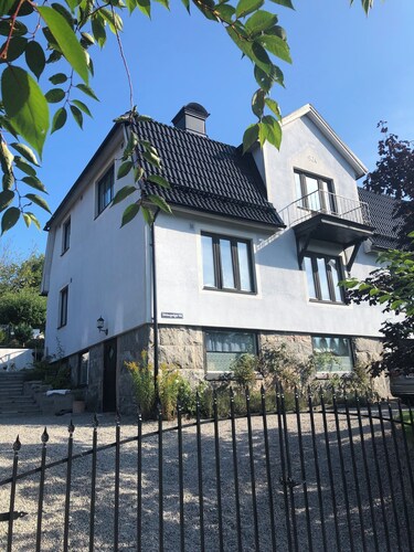 The Little Nest Borås – Private Guest Apartment & Parking