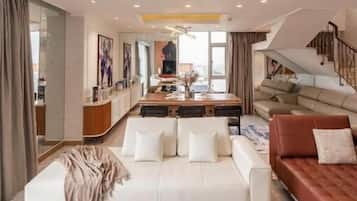 Apartment, Balcony, City View | Living area