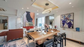 Apartment, Balcony, City View | Dining