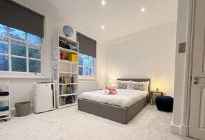 Room - Exclusive 3bedroom House near Paddington Station! (Greater London)