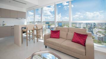 Apartment, City View | Living area