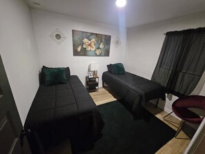 Room - Stay in the Heart of Atlanta Comfortable, Stylish & Close to Everything (Atlanta)