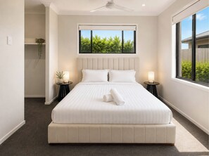 4 Schlafzimmer, Bügeleisen/Bügelbrett, WLAN, Bettwäsche
